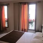 Lecluse 3* Paris