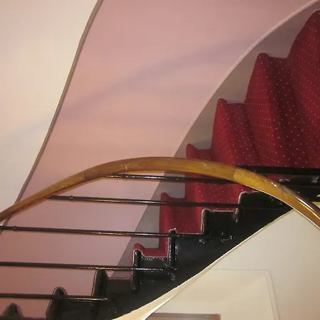 Lecluse Отель 3*
