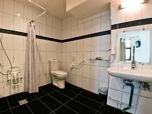 Lecluse מלון 3*