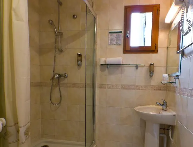 Lecluse 3* Париж